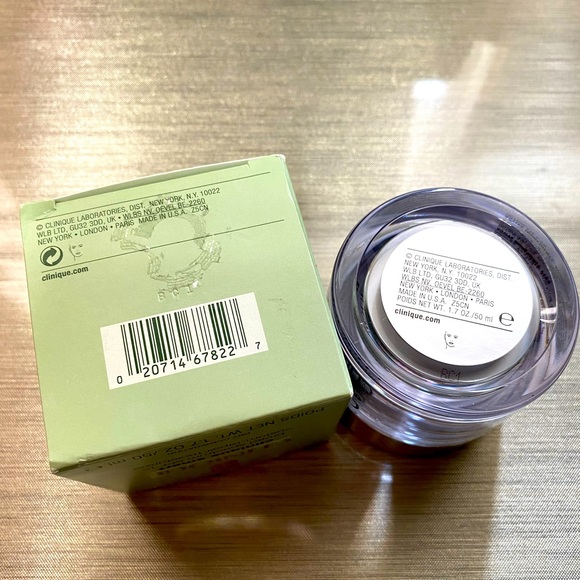 BRAND NEW Clinique Smart Broad Spectrum SPF 15 Custom-Repair Moisturizer 1.7 oz - Picture 7 of 7